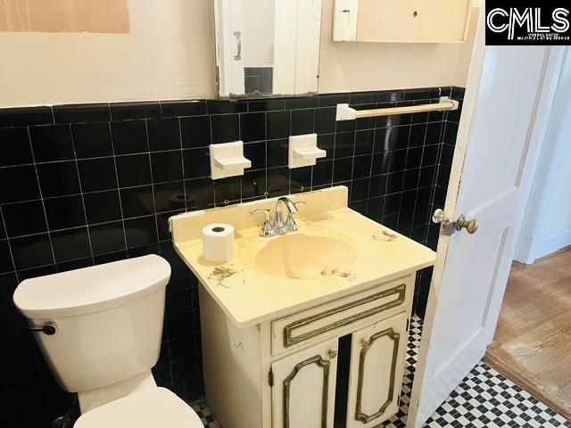 215 Greenwood Road  Photo 19