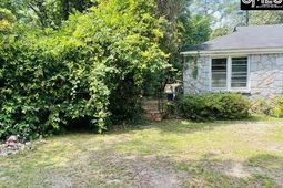 215 Greenwood Road  photo 4
