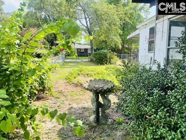 215 Greenwood Road  Photo 4