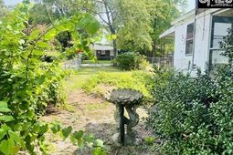 215 Greenwood Road  photo 4