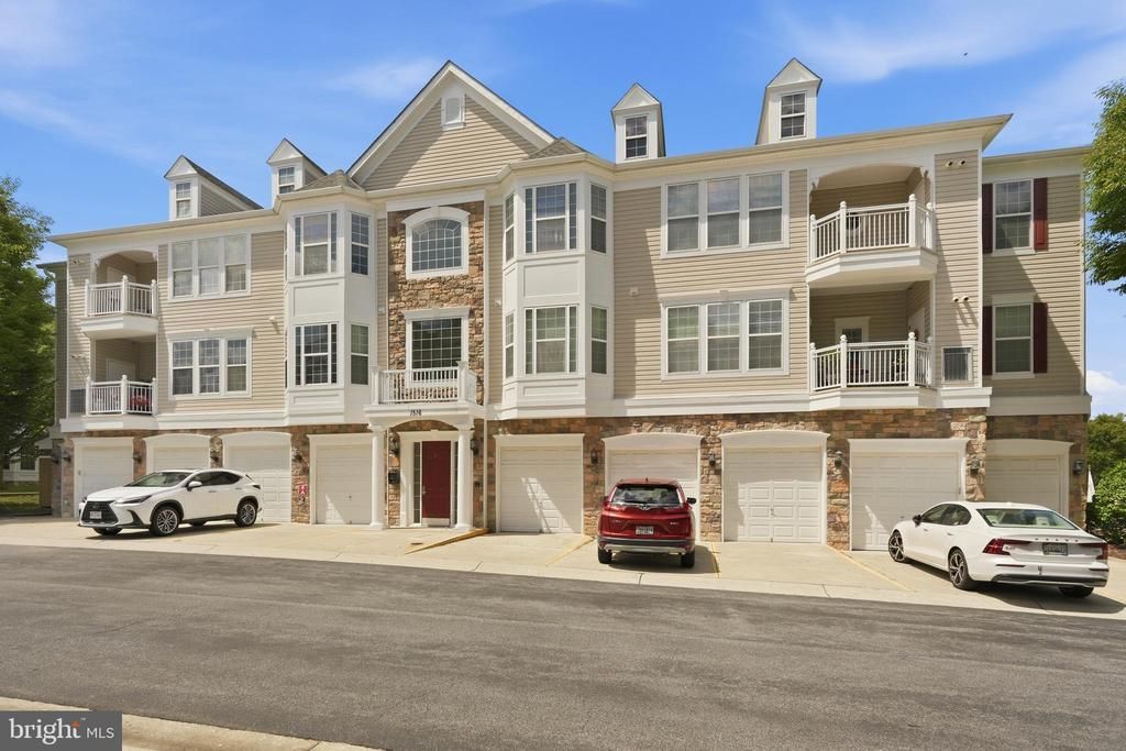 1516 Enyart Way, Unit 304, Annapolis, MD 21409 Main Photo