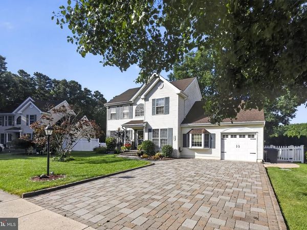 105 HOLLOW OAK LANE, MANAHAWKIN, NJ 08050