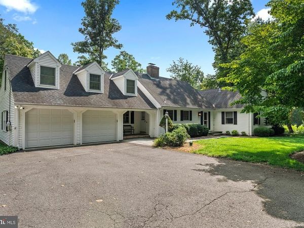 42 HARBOURTON WOODSVILLE, PENNINGTON, NJ 08534