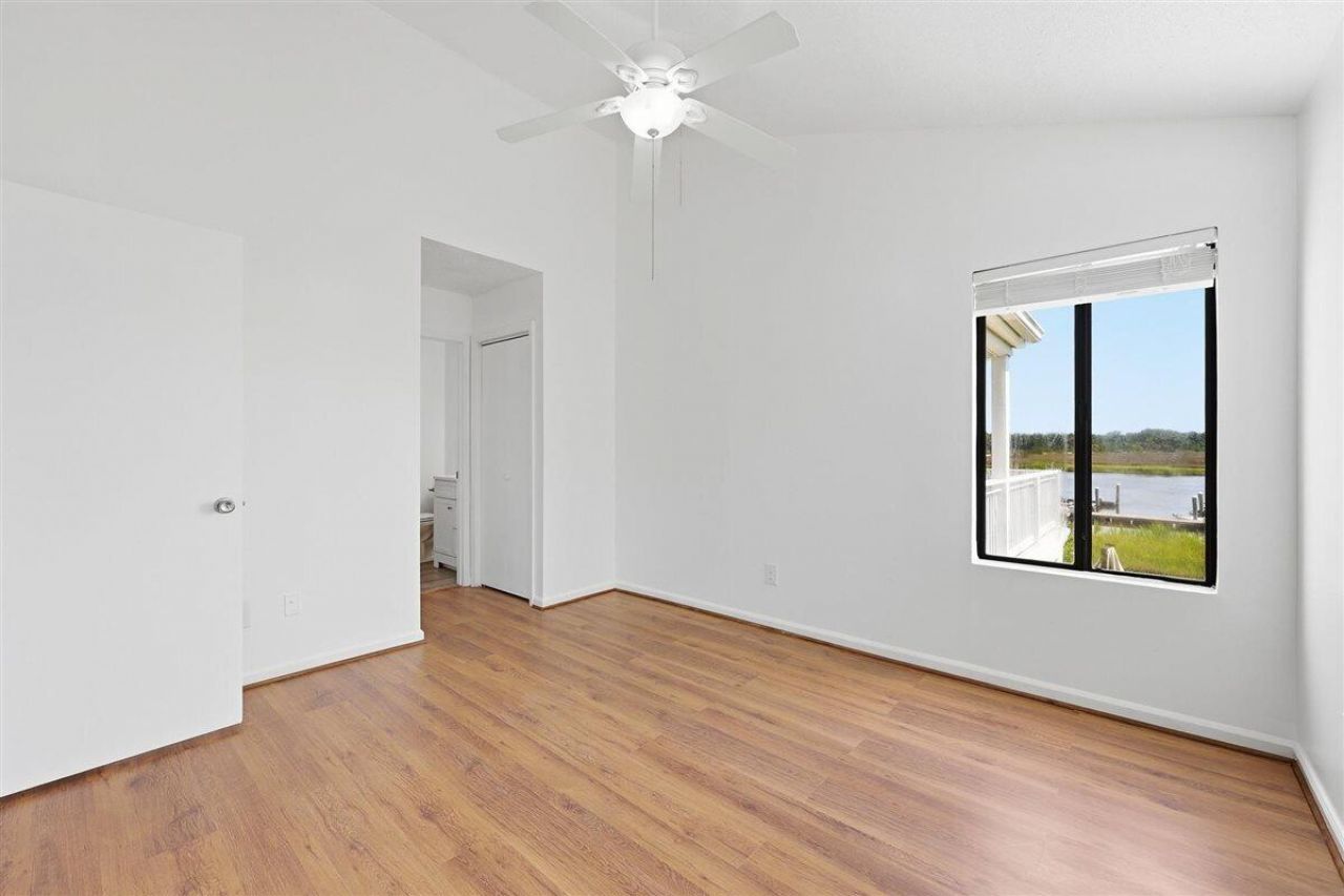 2345 Tall Sail Photo 28