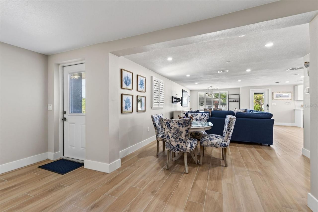 401 63rd Street, Holmes Beach, FL 34217 Photo