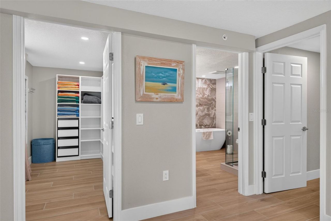 401 63rd Street, Holmes Beach, FL 34217 Photo