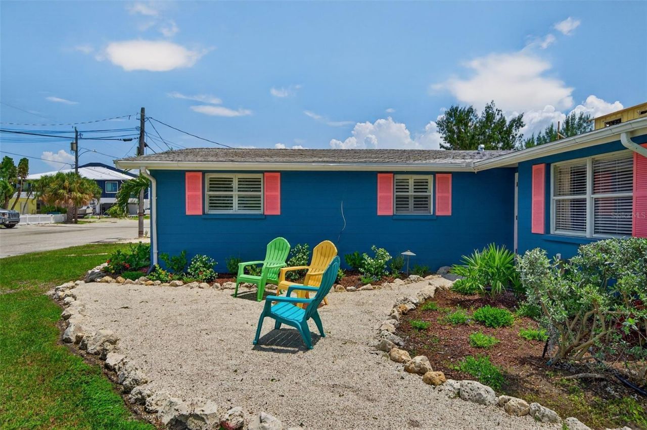 401 63rd Street, Holmes Beach, FL 34217 Photo