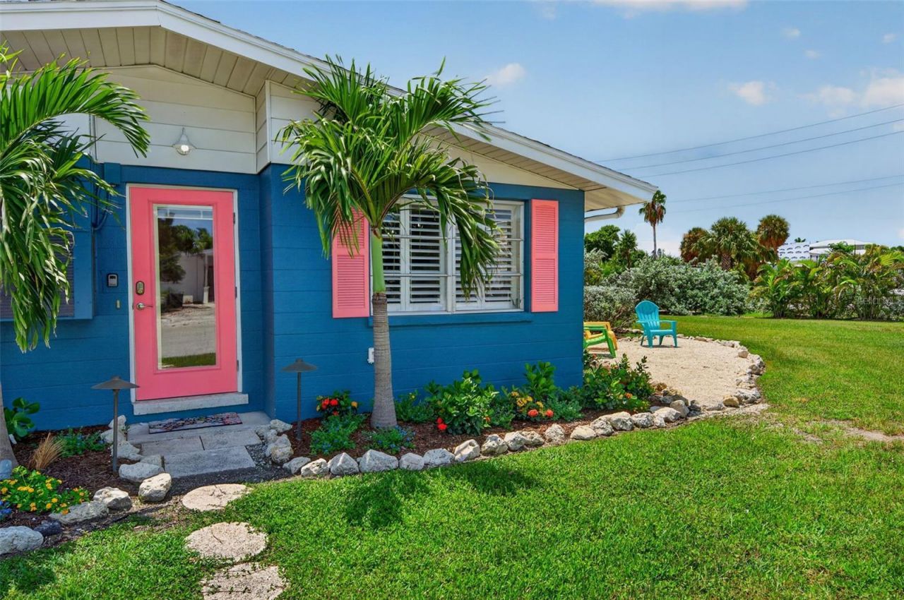 401 63rd Street, Holmes Beach, FL 34217 Photo
