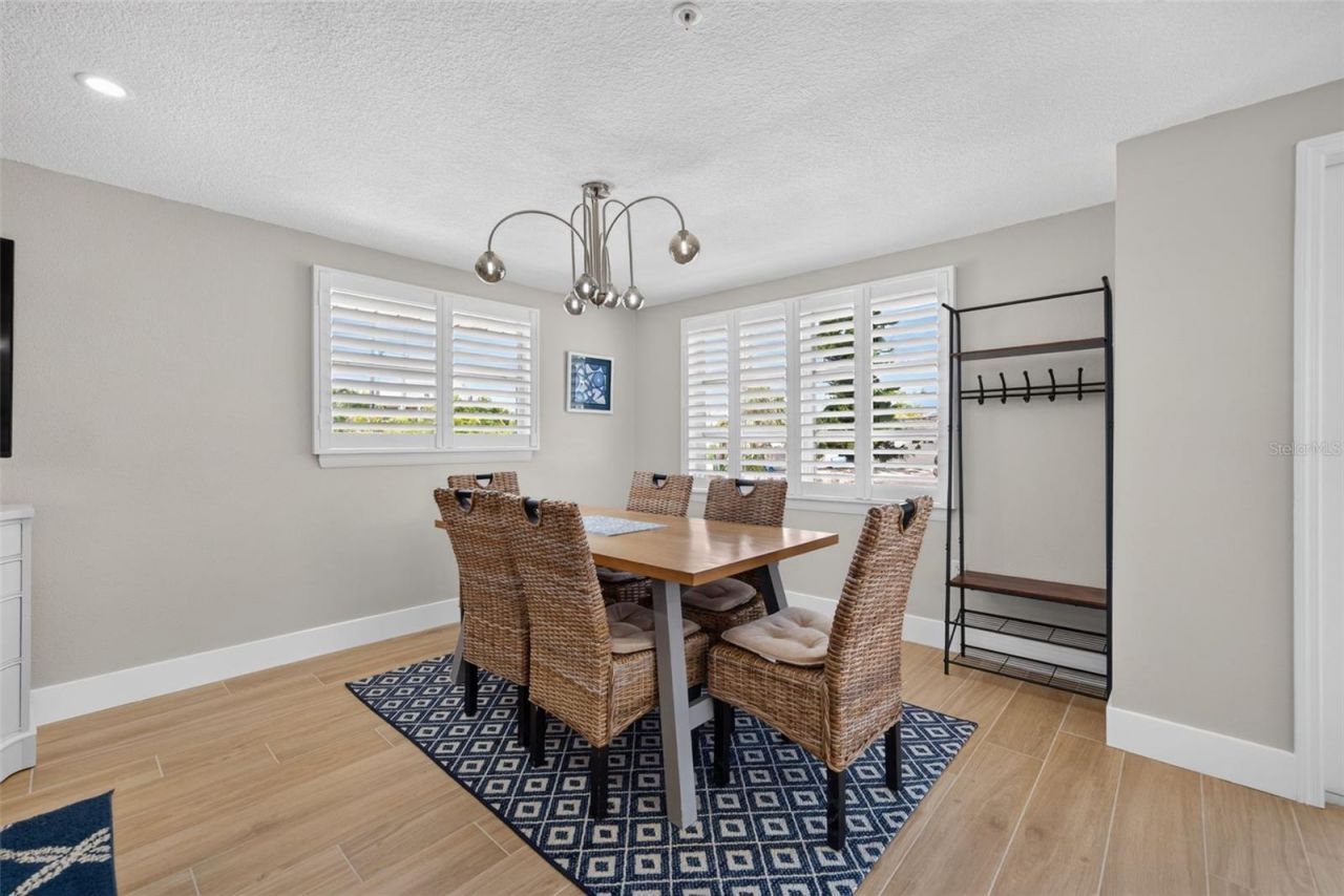 401 63rd Street, Holmes Beach, FL 34217 Photo