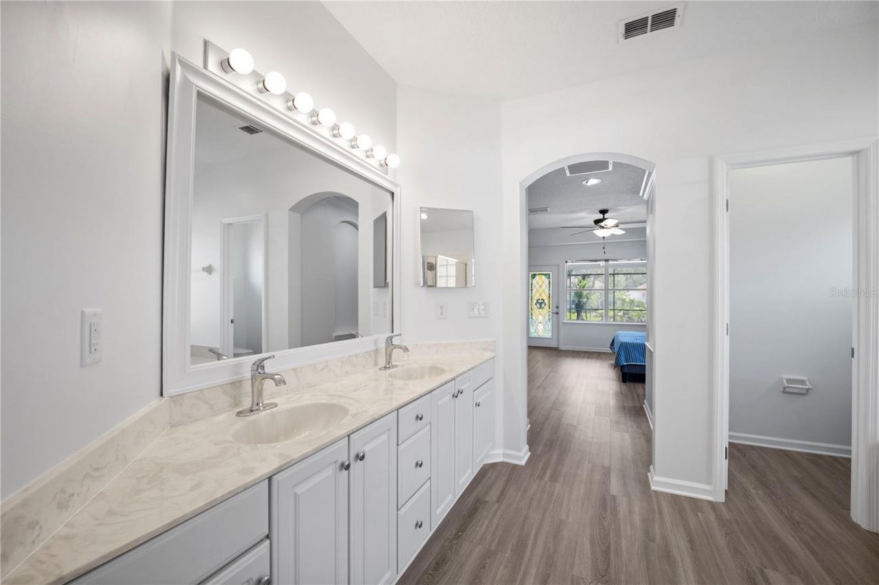 656 Wyndham Court, Orange Park, FL 32073 Photo