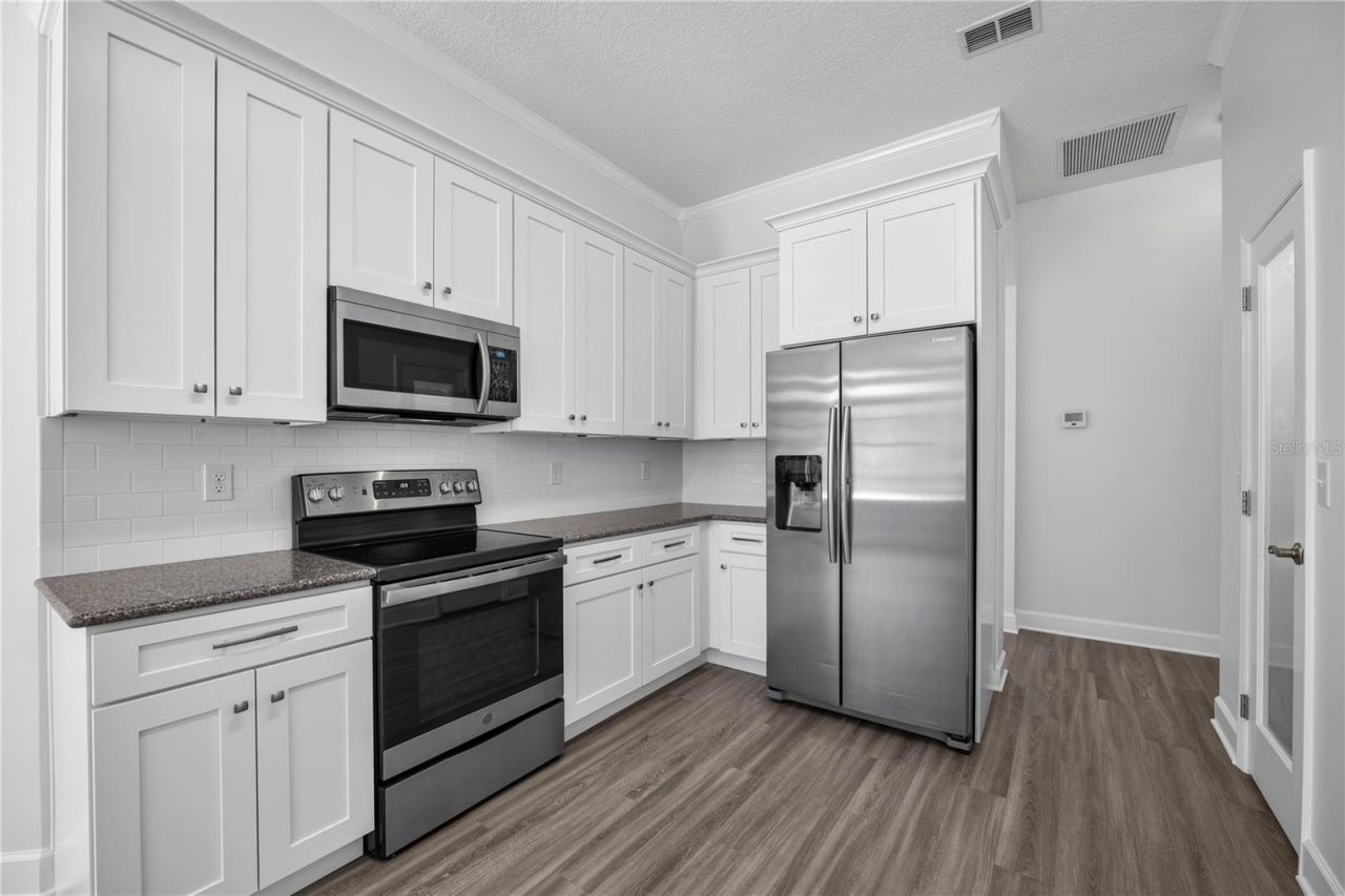 656 Wyndham Court, Orange Park, FL 32073 Photo