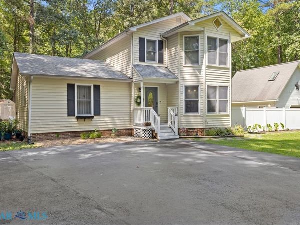 9614 Spring Branch Drive, North, VA 23128