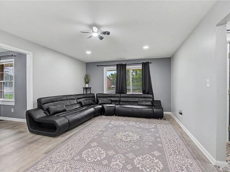 4370 Wilmington Pike, Kettering, OH 45440 Photo 11