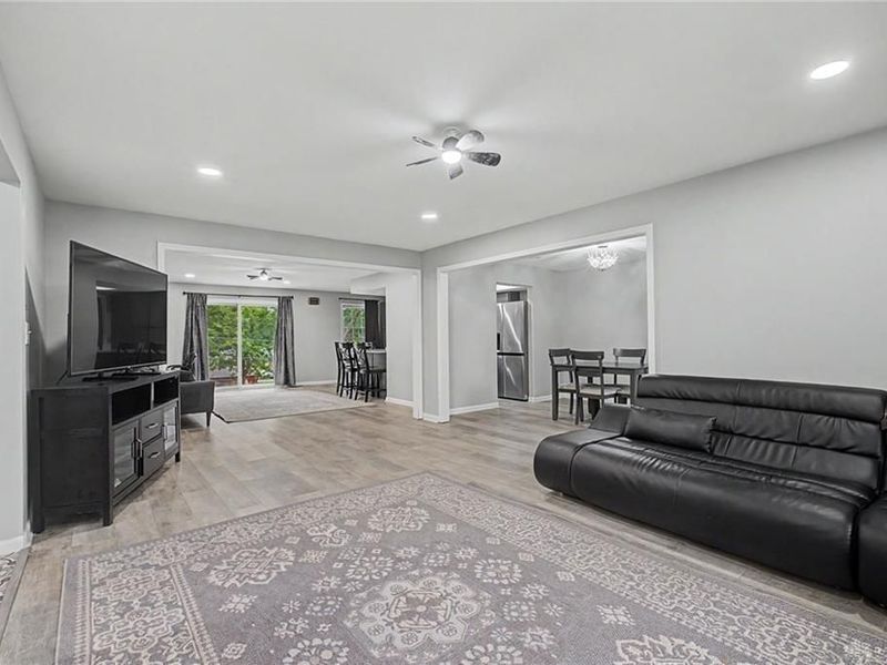 4370 Wilmington Pike, Kettering, OH 45440 Photo 12