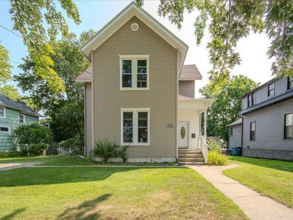 607 Pine Street, Manistee, MI 49660