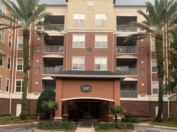 4480 DEERWOOD LAKE Parkway, Unit 325, Jacksonville, FL 32216