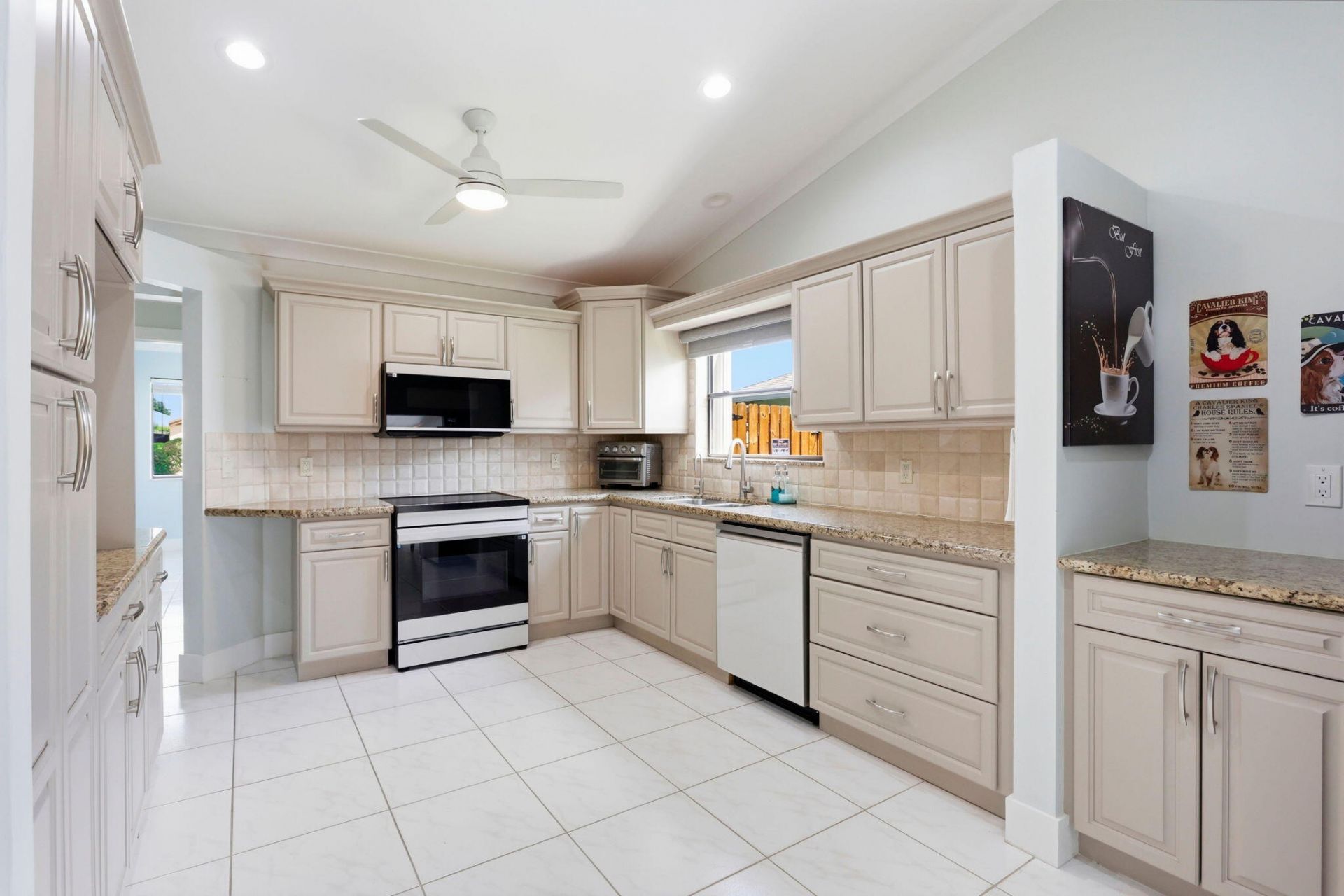 2390 NW 15th Street Nw, Delray Beach, FL 33445 Photo