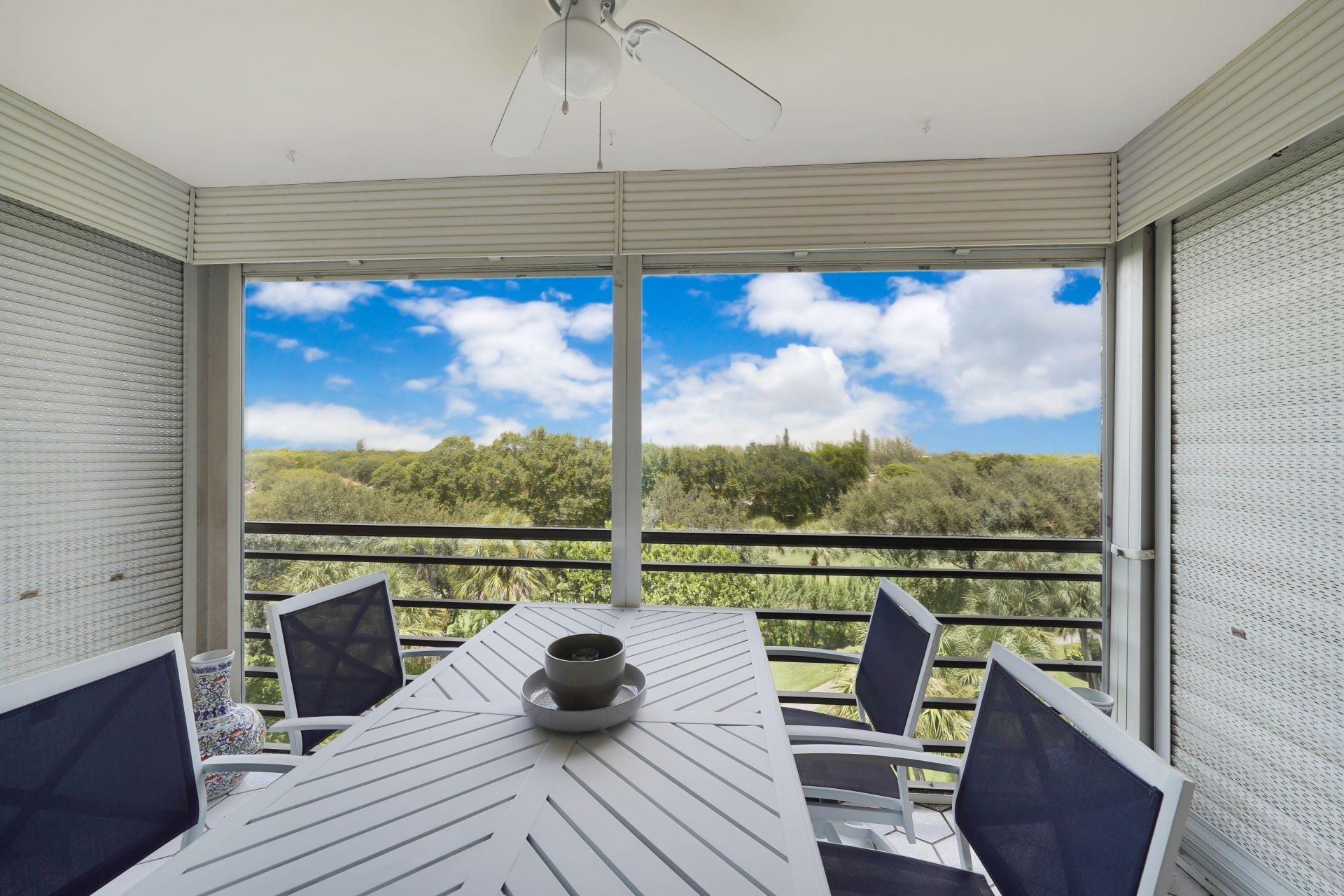 1400 Saint Charles Place, Unit 624, Pembroke Pines, FL 33026 Photo