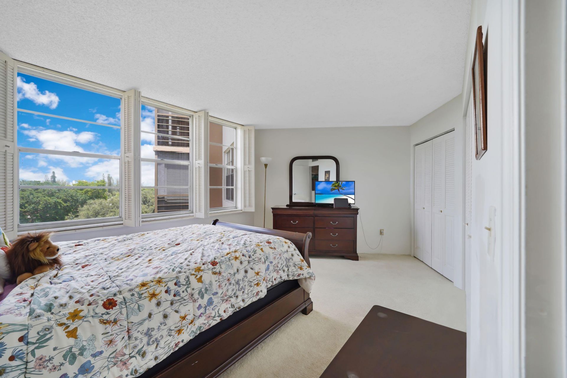 1400 Saint Charles Place, Unit 624, Pembroke Pines, FL 33026 Photo