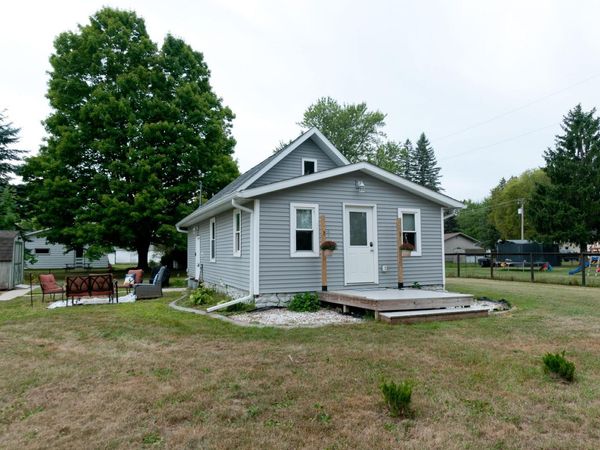 900 W Poplar Avenue, Cameron, WI 54822