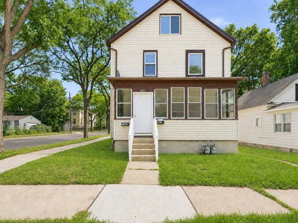726 Morgan Avenue N, Minneapolis, MN 55411