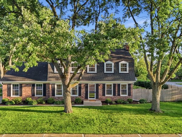 604 Timber Trail Drive, Naperville, IL 60565