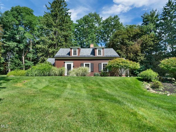 4 East Road, Troy, NY 12180