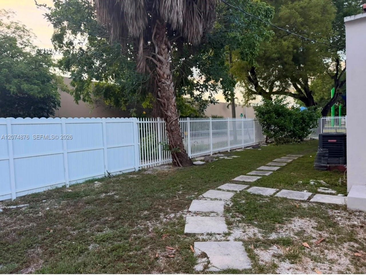 586 NW 48th St , Unit 1, Miami, FL 33127 Photo