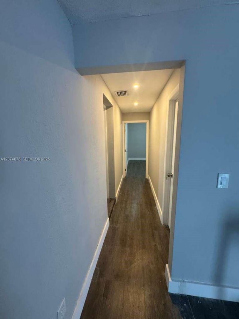 586 NW 48th St , Unit 1, Miami, FL 33127 Photo