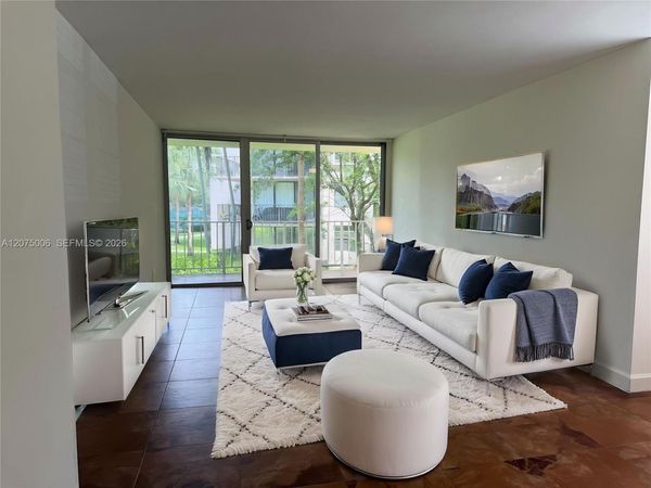13100 SW 92nd Ave, Unit A-212, Miami, FL 33176
