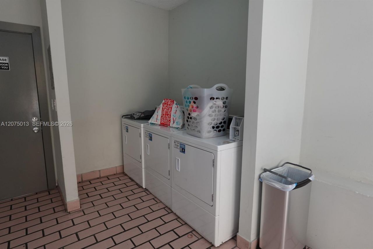 1320 Drexel Ave, Unit 200, Miami Beach, FL 33139 Photo