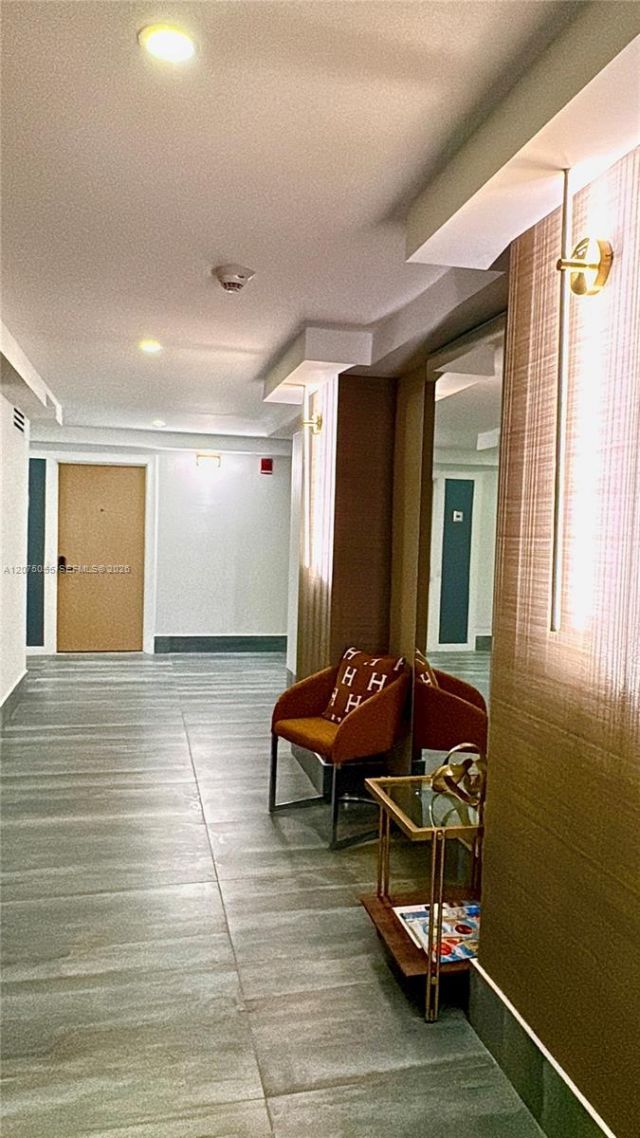 209 N Fort Lauderdale Beach Blvd, Unit 10A, Fort Lauderdale, FL 33304 Photo