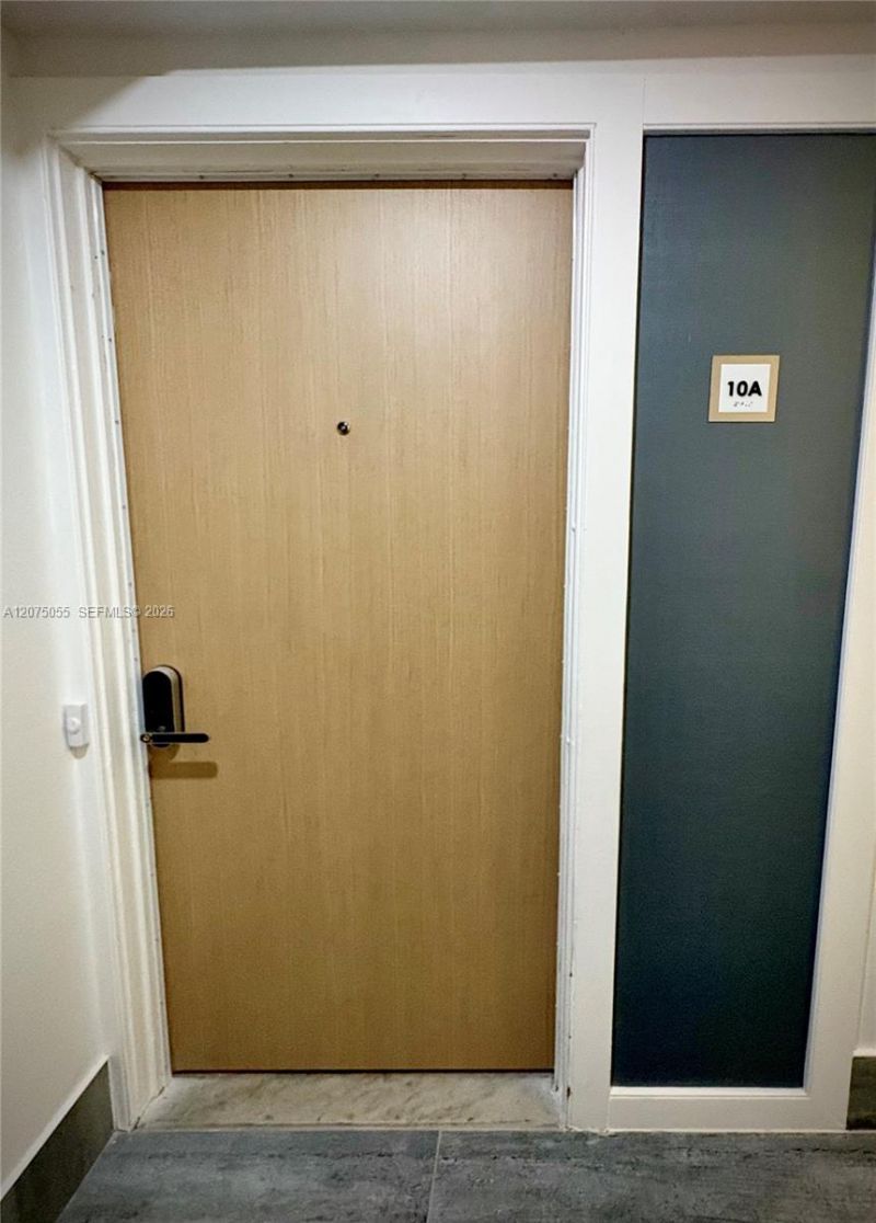 209 N Fort Lauderdale Beach Blvd, Unit 10A, Fort Lauderdale, FL 33304 Photo