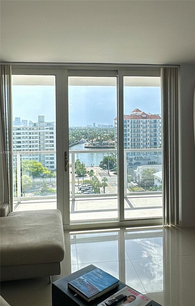 209 N Fort Lauderdale Beach Blvd, Unit 10A, Fort Lauderdale, FL 33304 Photo