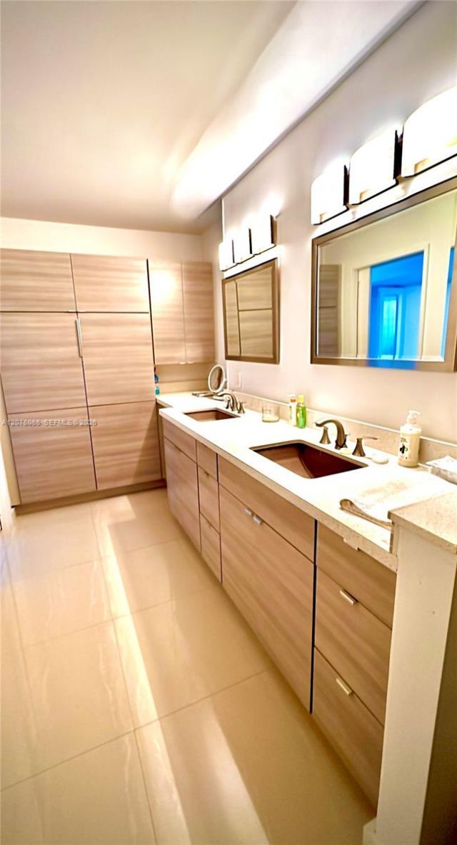 209 N Fort Lauderdale Beach Blvd, Unit 10A, Fort Lauderdale, FL 33304 Photo