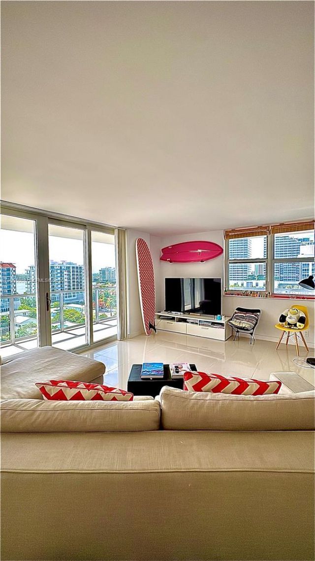 209 N Fort Lauderdale Beach Blvd, Unit 10A, Fort Lauderdale, FL 33304 Photo