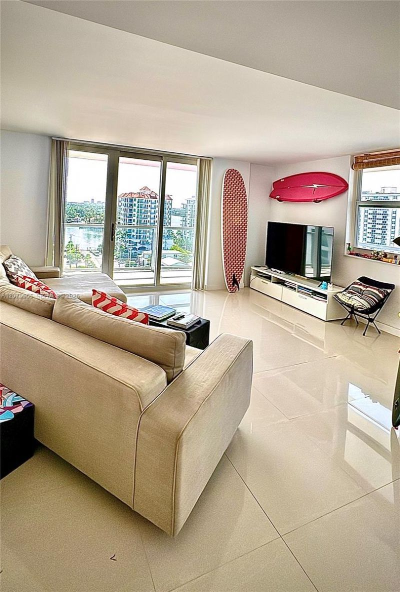209 N Fort Lauderdale Beach Blvd, Unit 10A, Fort Lauderdale, FL 33304 Photo