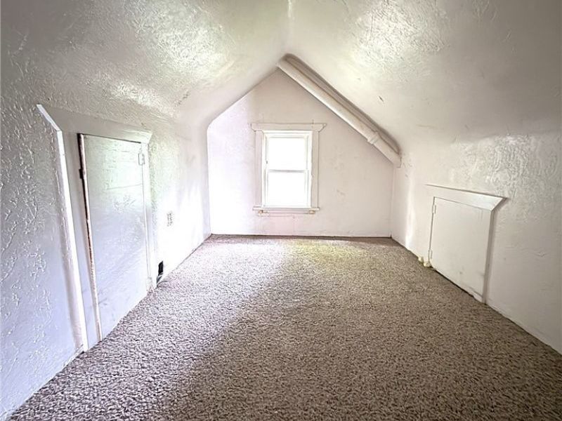4429 Hyde Avenue, Cleveland Heights, OH 44109 Photo 8