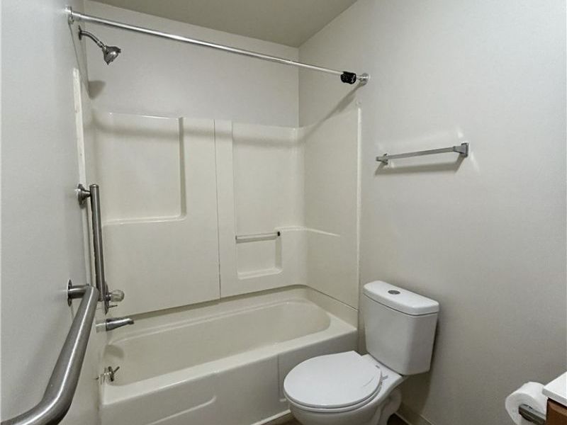 200 Fernwood Road, Unit 16, Wintersville, OH 43953 Photo 11