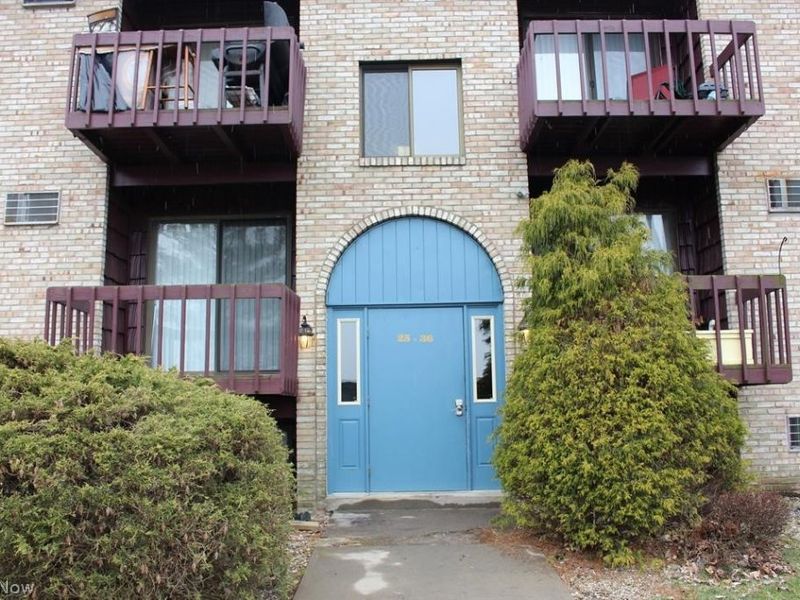200 Fernwood Road, Unit 16, Wintersville, OH 43953 Photo 2