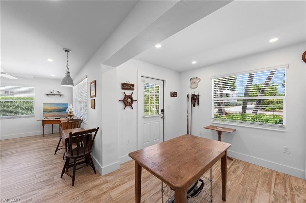 849 Beach Rd , Sanibel, FL 33957 Photo