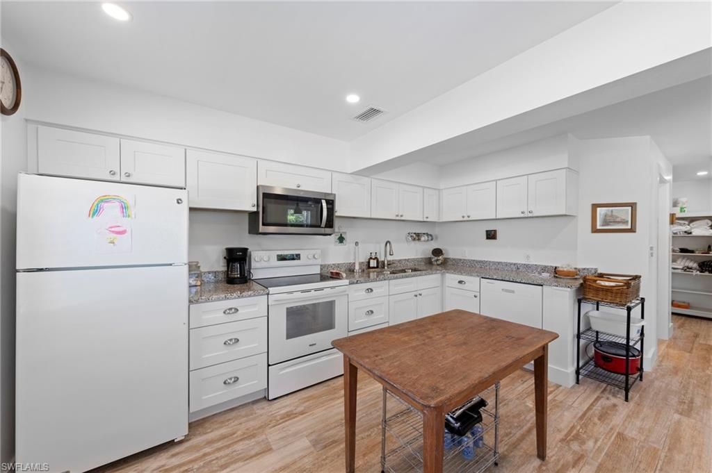 849 Beach Rd , Sanibel, FL 33957 Photo