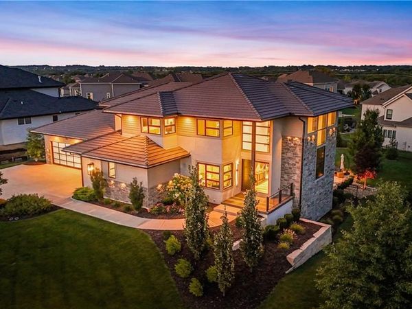 17329 Larsen Street, Overland Park, KS 66221