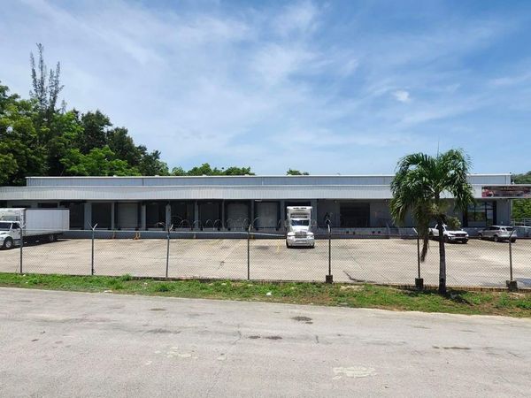 Km 21.1 CARR 2, Toa Baja, PR 00949