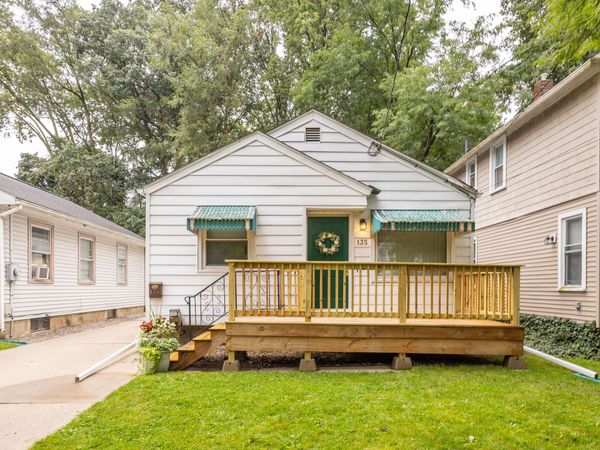 135 S Hayford Avenue, Lansing, MI 48912