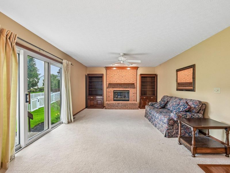 8459 Juniper Drive, Lewis Center, OH 43035 Photo 10