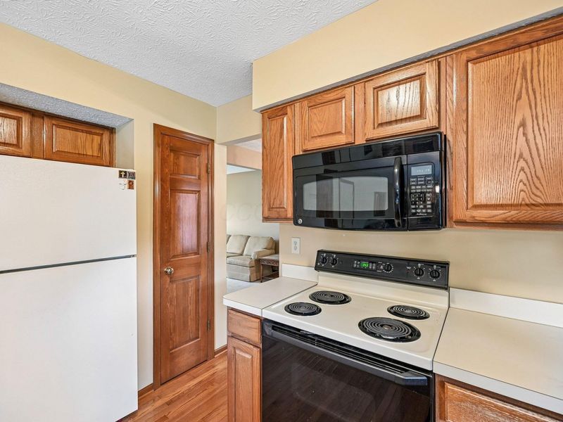 8459 Juniper Drive, Lewis Center, OH 43035 Photo 17