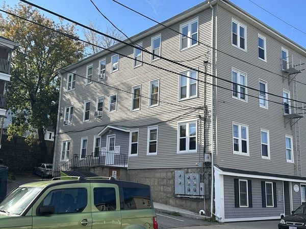 177 Nashua St, Unit 5, Fall River, MA 02721