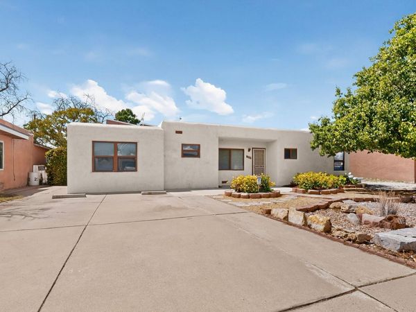 2723 Sierra Drive NE, Albuquerque, NM 87110