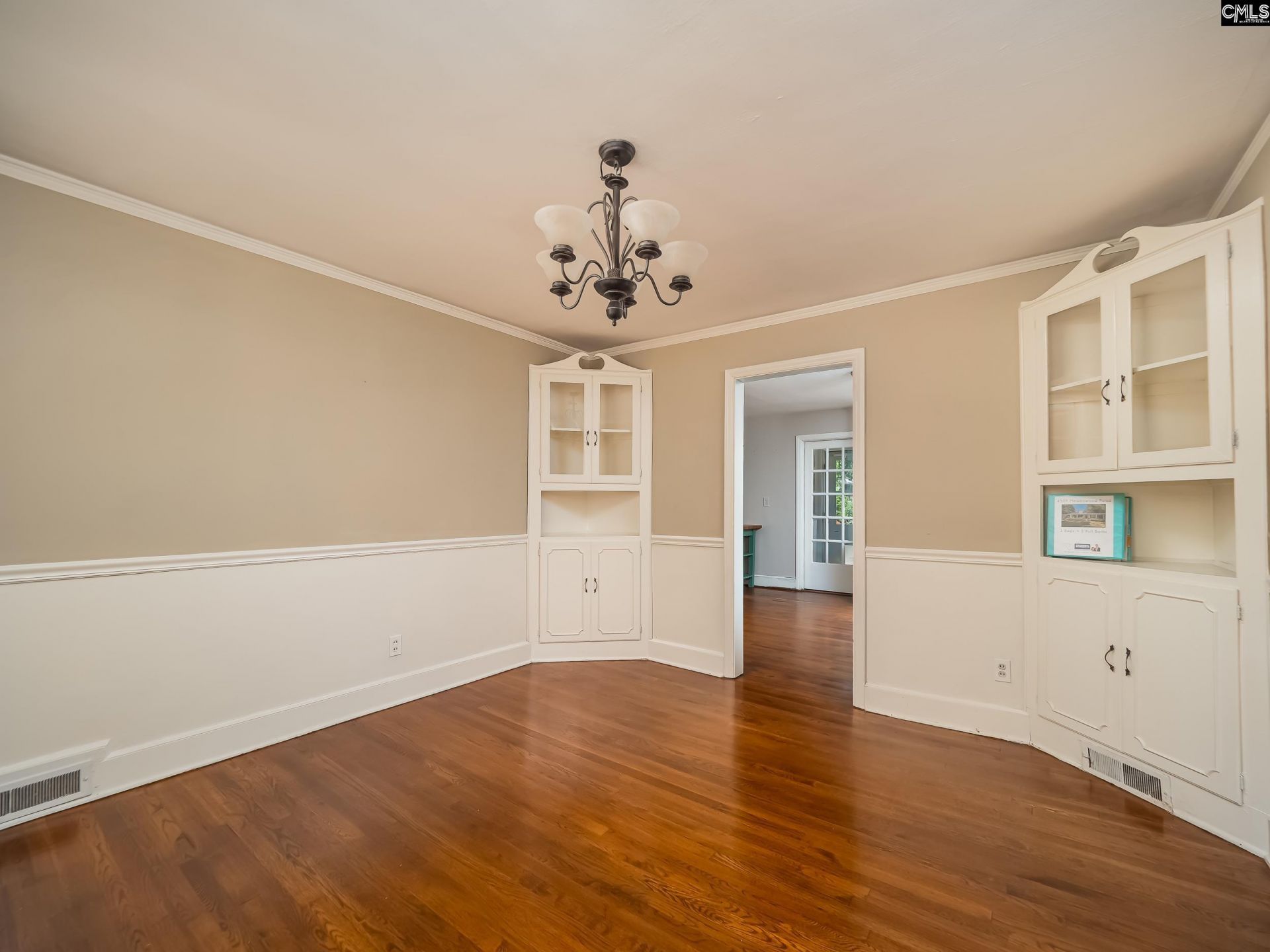 4509 Meadowood Road  Photo 7